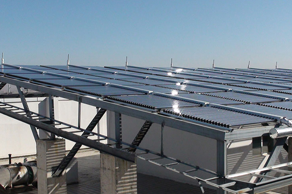 呼伦贝尔平板防冻太阳能热水工程安装