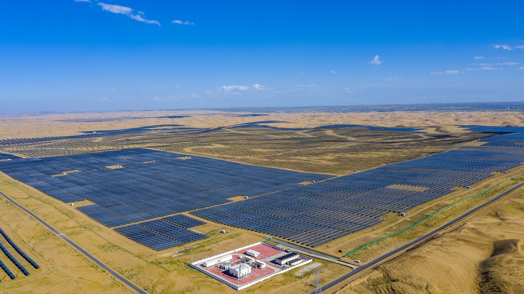 内蒙古太阳能热水工程：照亮绿色未来的曙光.jpg